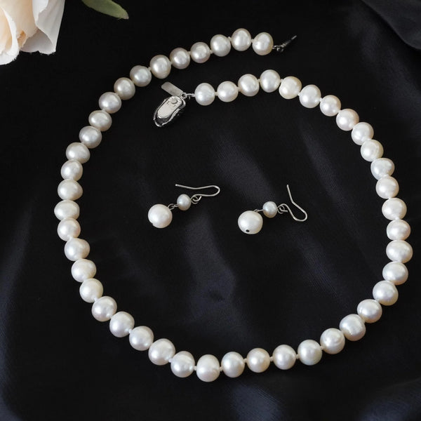 Classic White Pearl Necklace Set