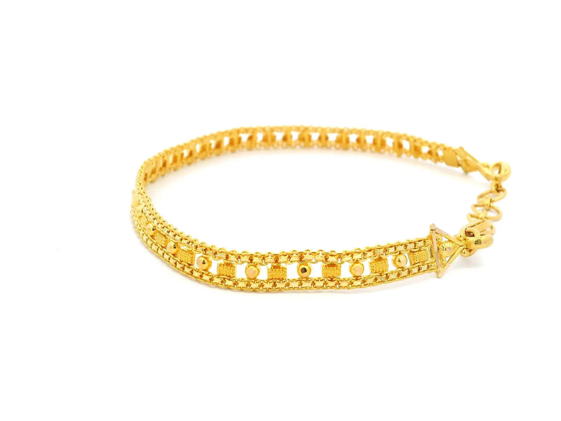 Elegant Pearl Layer Bracelet