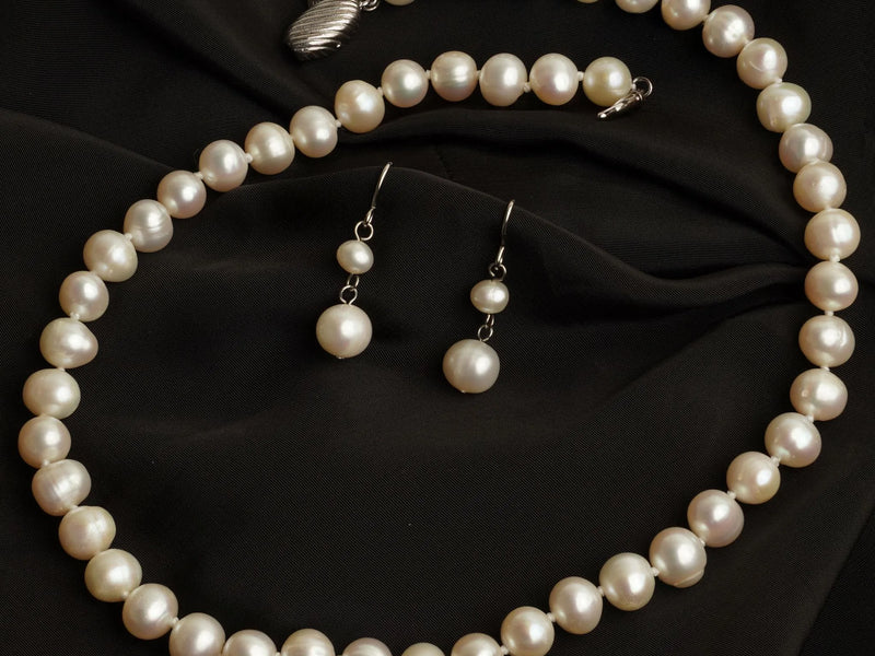 Elegant Pearl Necklace Earrings Set