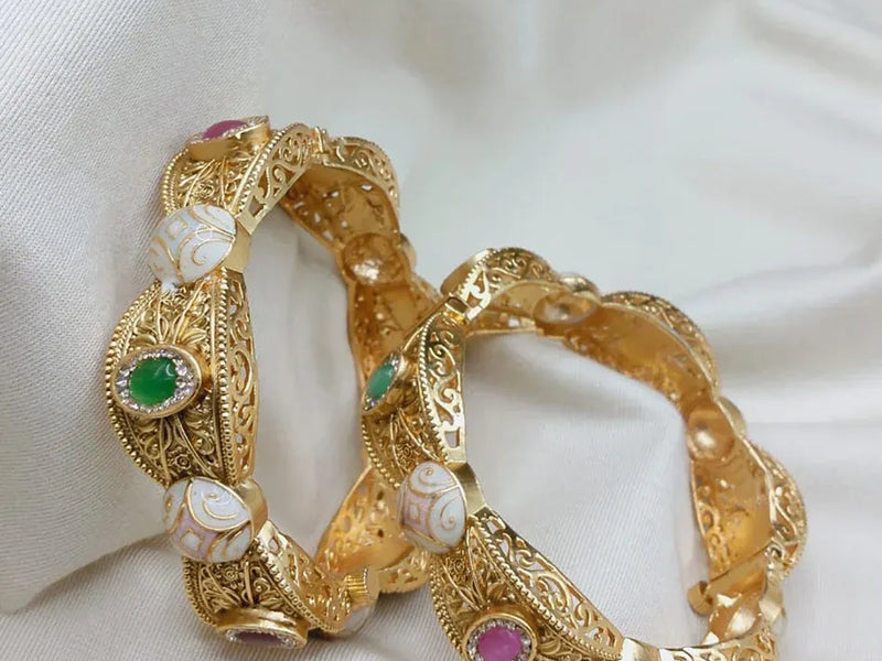 Kundan Temple Bangles