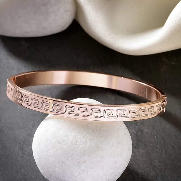 Rose Gold Minimal Bangle