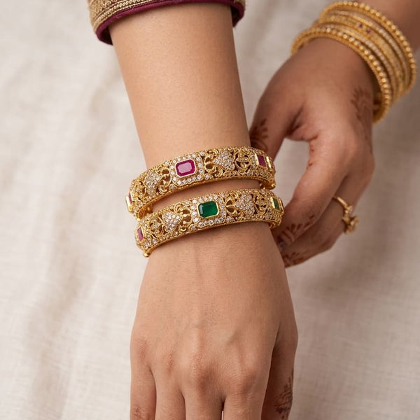 Elegant Gold Couple Bangles