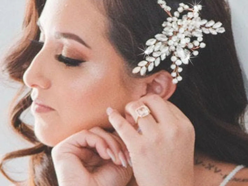 White Floral Bridal Hair Clip